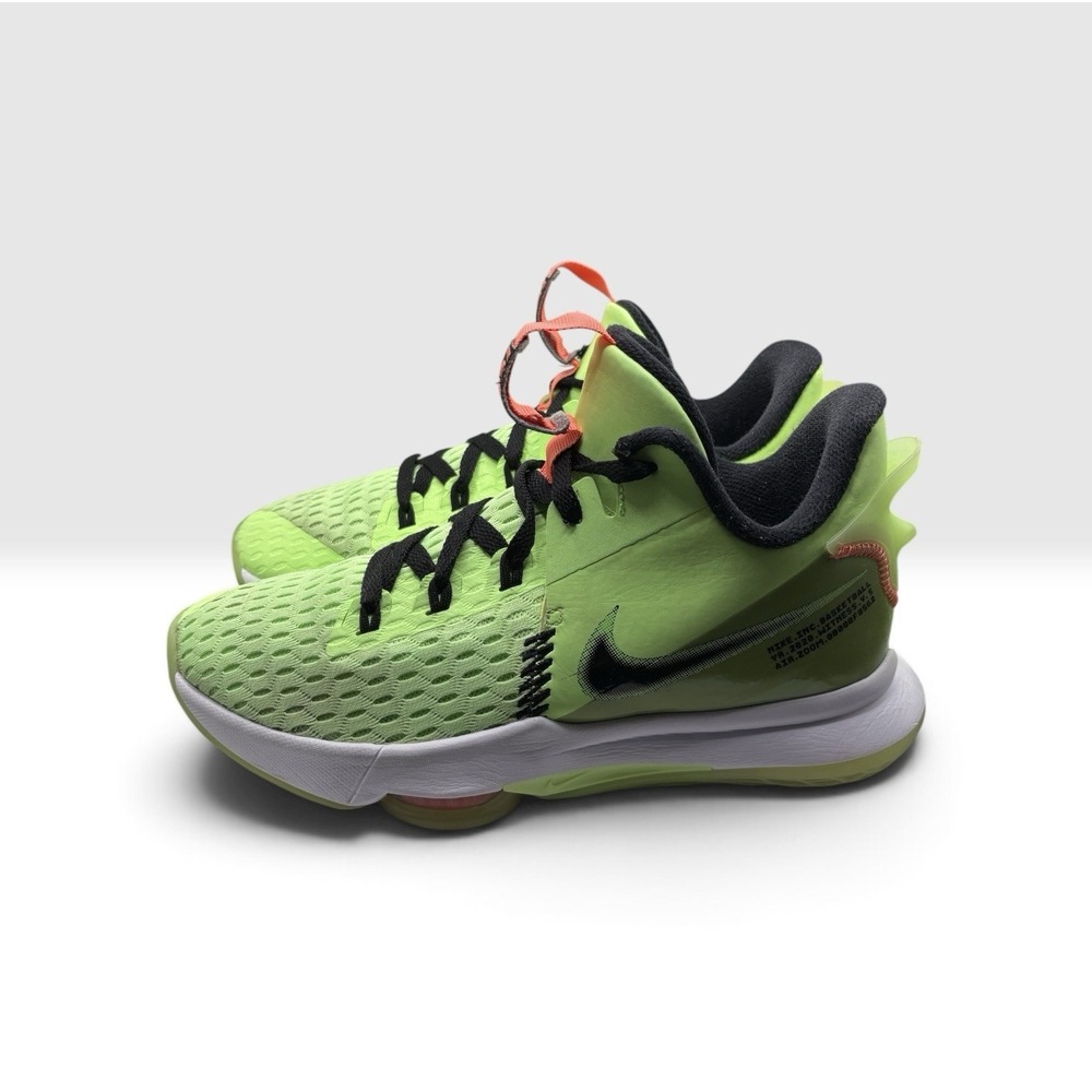 Nike Men's LeBron Witness 5 Grinch Lime Glow Size 9 Basketball Shoes -2216